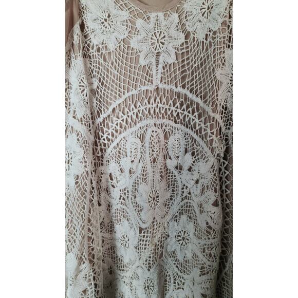 Romeo & Juliet Couture Tan Sheer Crochet Tunic Tank Sz Small Sleeveless Bohemian - Picture 6 of 10